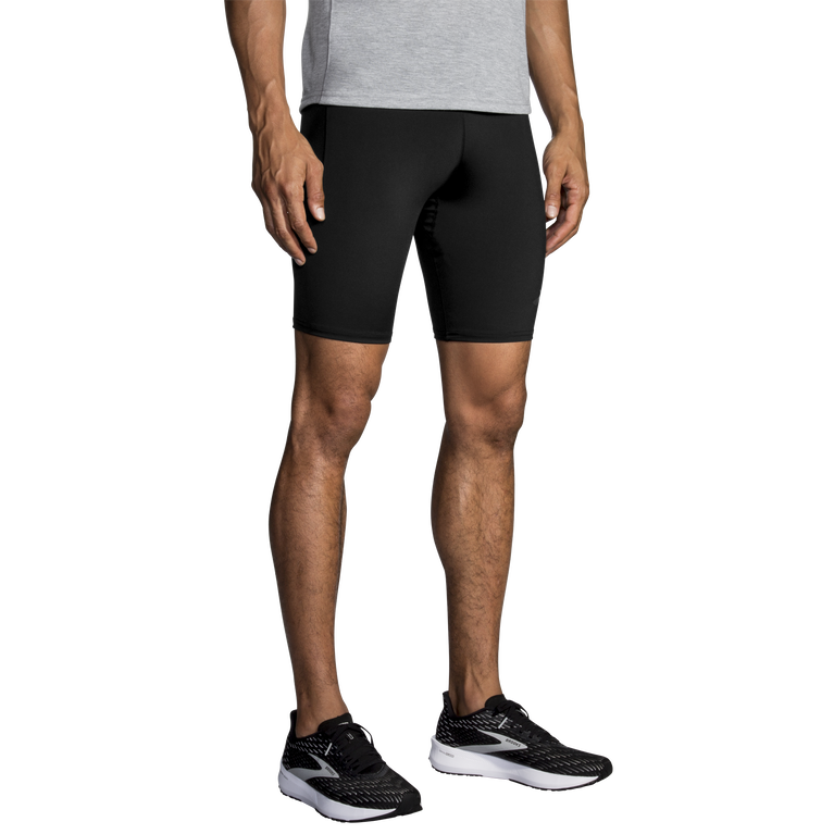 Brooks מקור 9 אינץ' קצר צמוד שחור