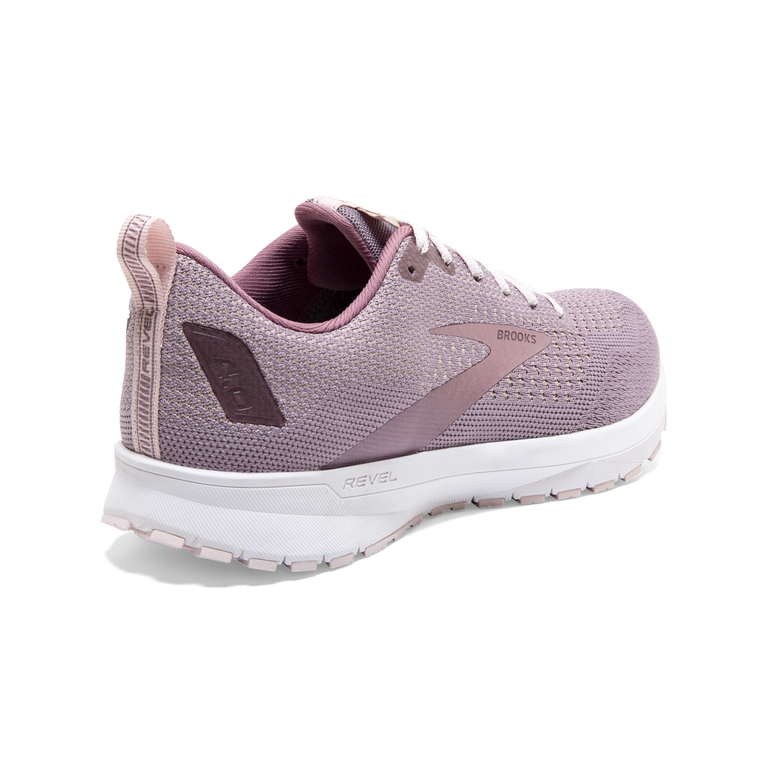 Brooks Revel 4 שקדים-מתכתי-נרפה