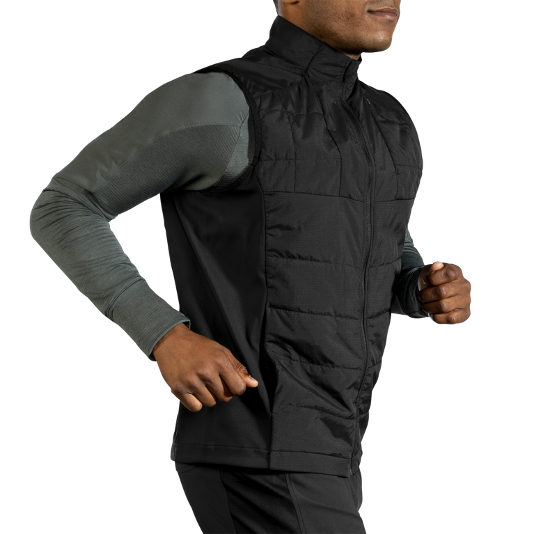 Brooks Shield אפוד היברידי שחור