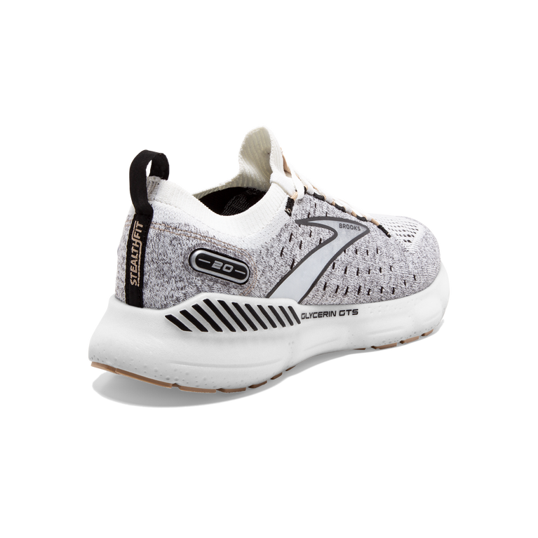 Brooks גליצרין Stealthfit Gts 20 לבן-קרם