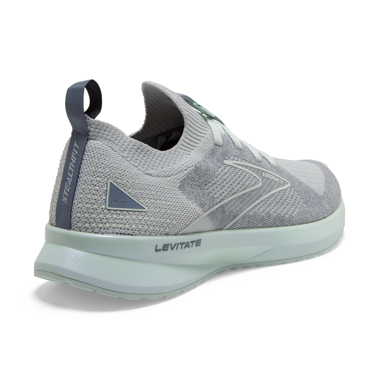 Brooks Levitate Stealthfit 5 אפור