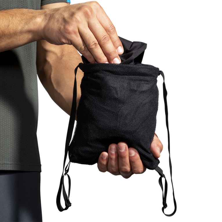 ז'קט היברידי Brooks Fusion שחור