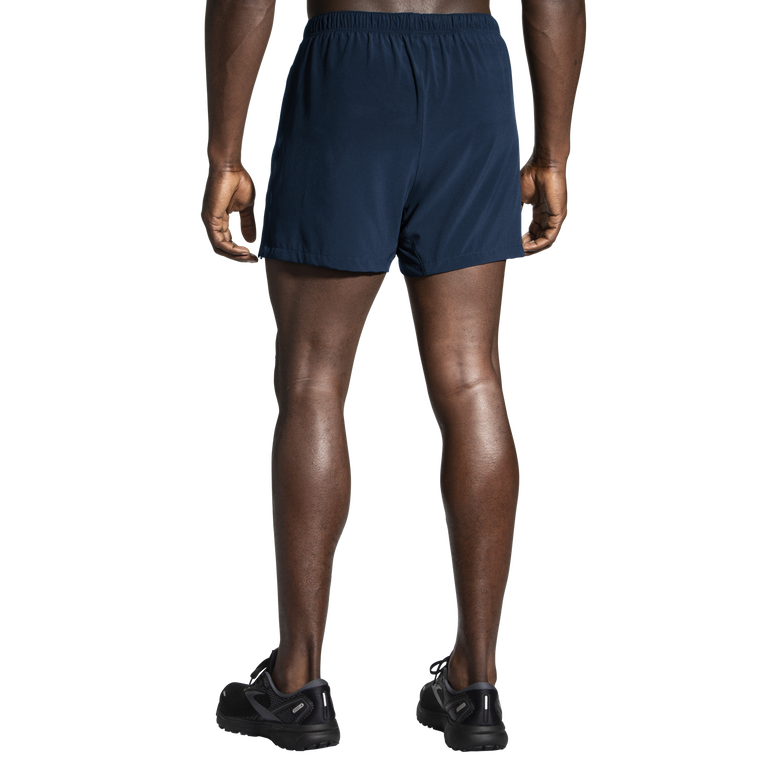 Brooks Moment 5 אינץ' קצר צי