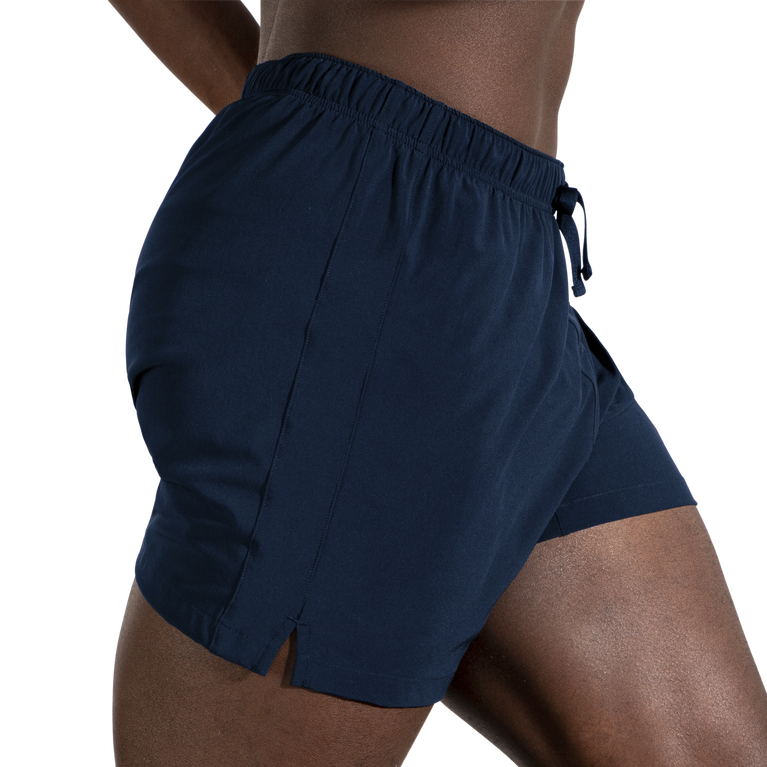 Brooks Moment 5 אינץ' קצר צי