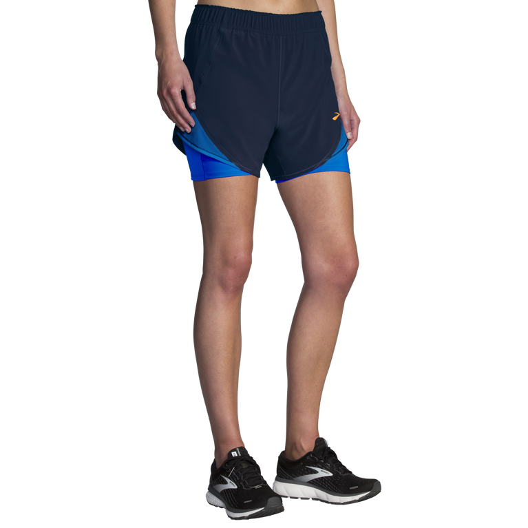 ברוקס צ'ייסר 5 אינץ' 2 ב-1 קצר כחול כהה