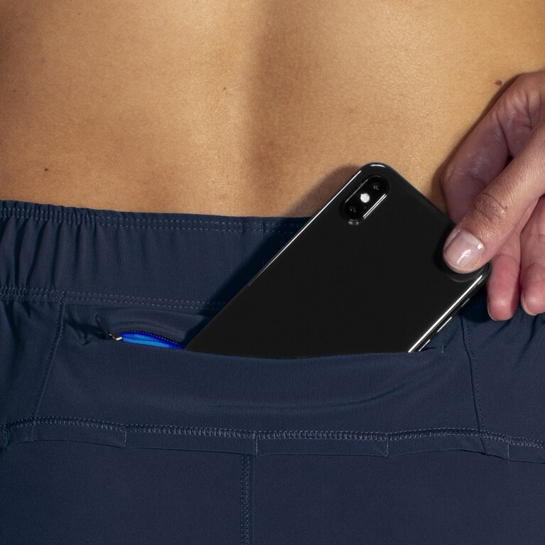 ברוקס צ'ייסר 5 אינץ' 2 ב-1 קצר כחול כהה