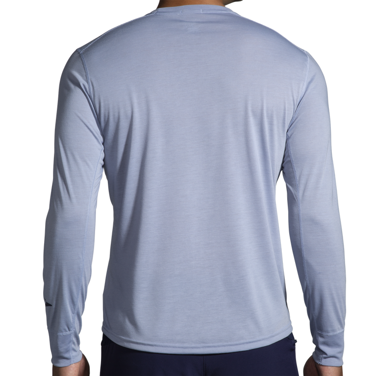 מרחק נחלים שרוול ארוך שחר