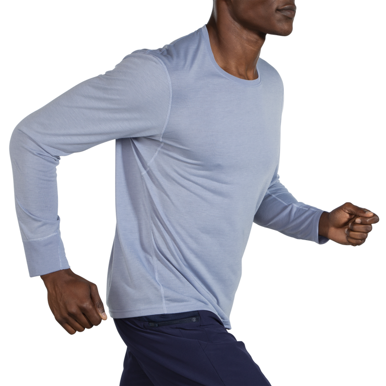 מרחק נחלים שרוול ארוך שחר