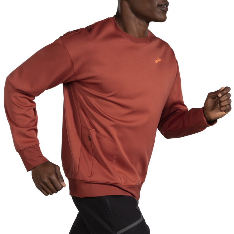 פלגים רצים בתוך נחושת סווטשירט