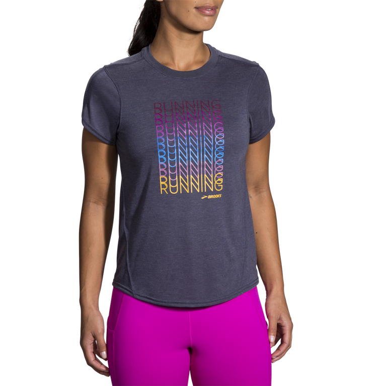 Brooks מרחק גרפי שרוול קצר אברש נייבי-brooks חוזר