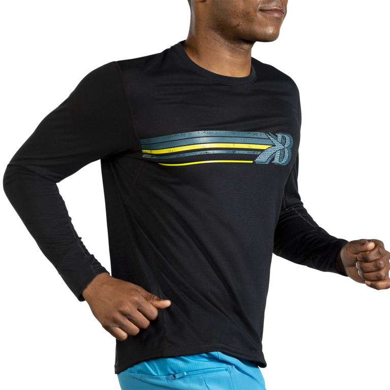 Brooks מרחק גרפי שרוול ארוך מעופף B פס