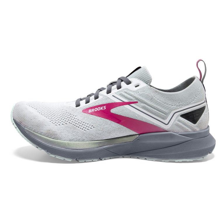 Brooks Ricochet 3 לבן-קרח זרימת-ורוד