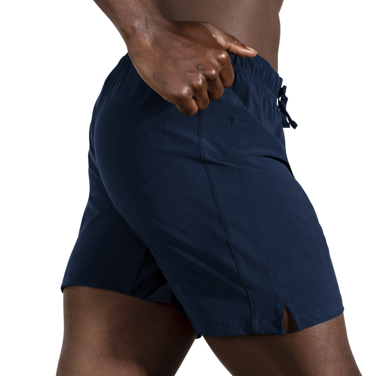 Brooks Moment 7 אינץ' קצר צי