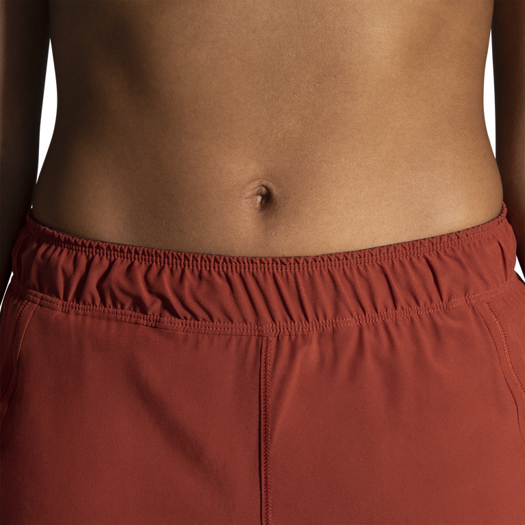 Brooks Chaser 5 אינץ' 2-in-1 צימוק קצר נחושת