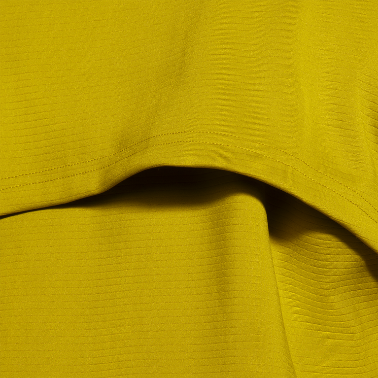 ברוקס רצים בתוך שעת הזהב של סווטשירט