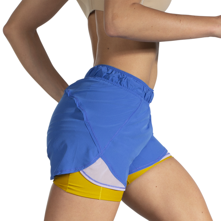 Brooks Chaser 5 אינץ' 2-in-1 שעת כחול-זהב קצרה