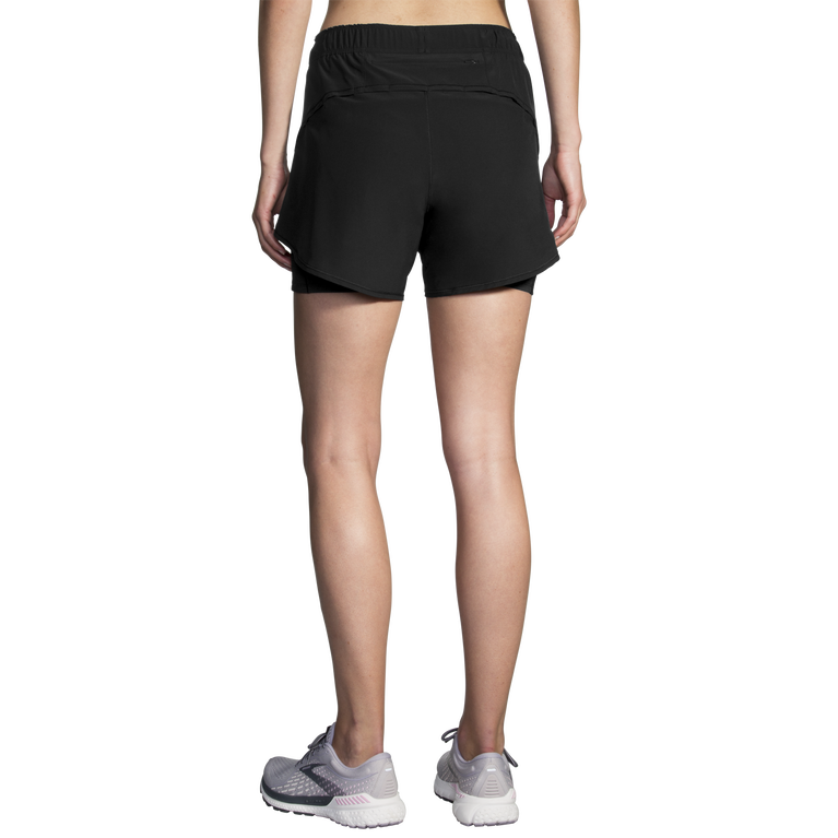 Brooks Chaser 5 אינץ' 2 ב-1 קצר שחור