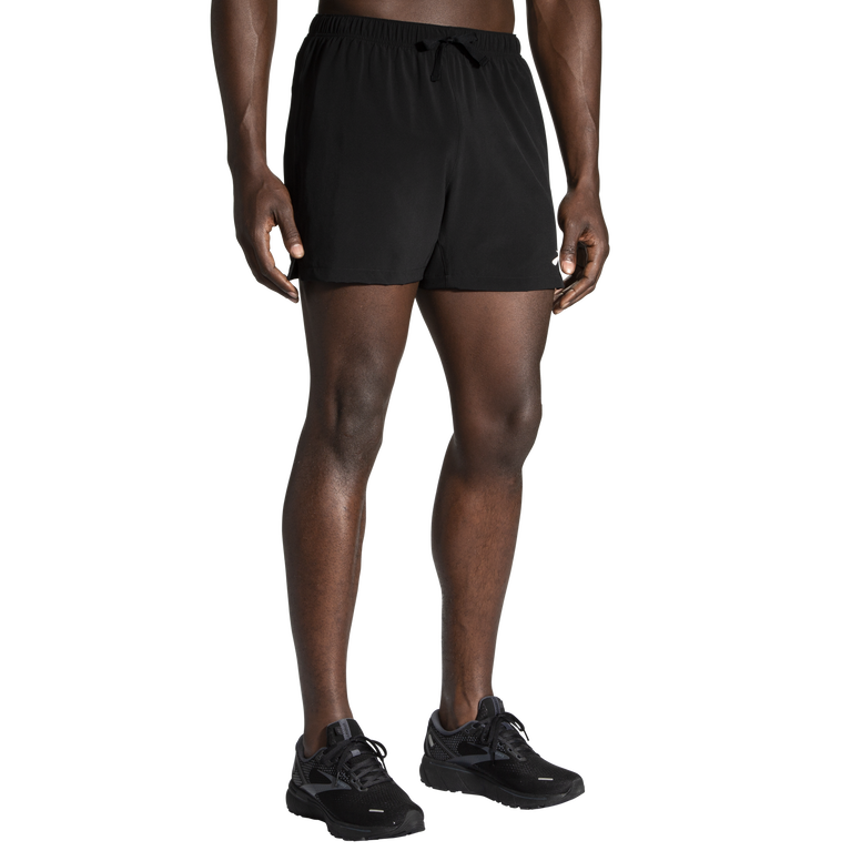 Brooks Moment 5 אינץ' קצר שחור