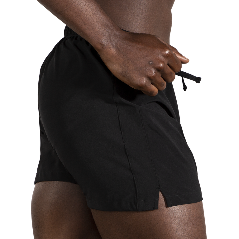 Brooks Moment 5 אינץ' קצר שחור