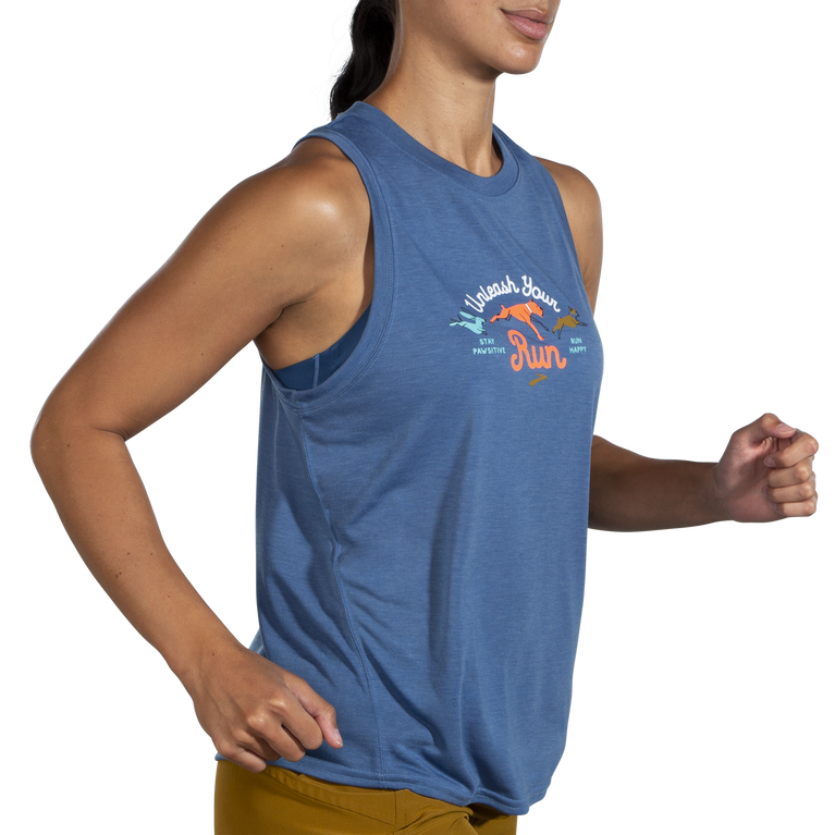 Brooks Distance גרפי טנק אברש כחול אפר-כלב יום