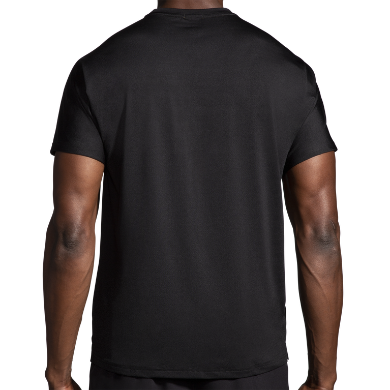 פלגים עוברים בתוך פס שחור-ספרינטר עם שרוול קצר