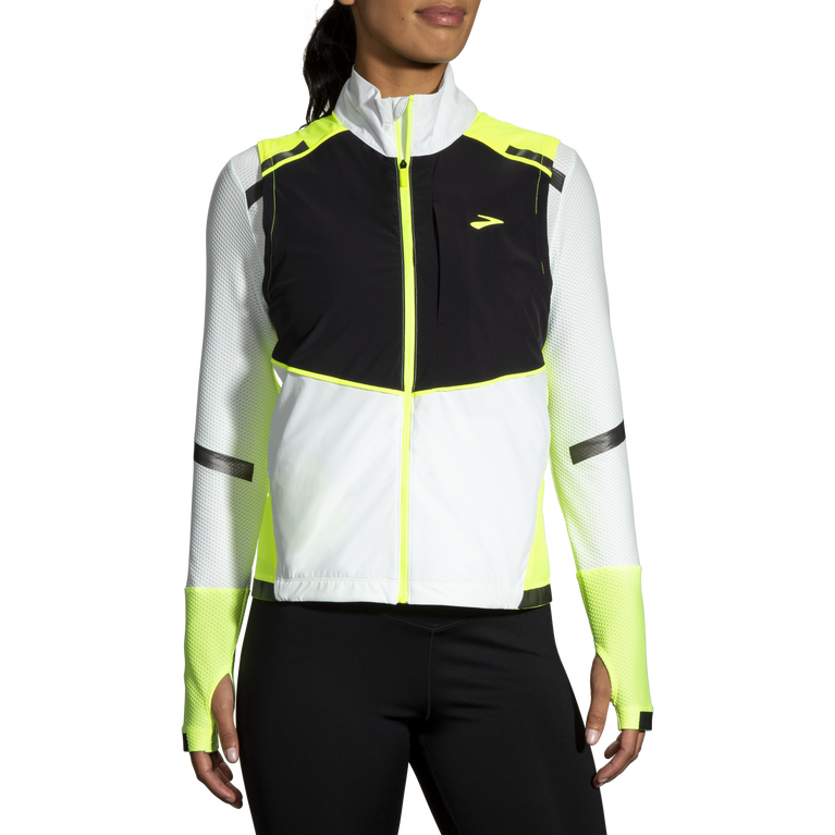 Brooks קרבוניט אפוד נשים קפוא אפור-שחור-חיי לילה