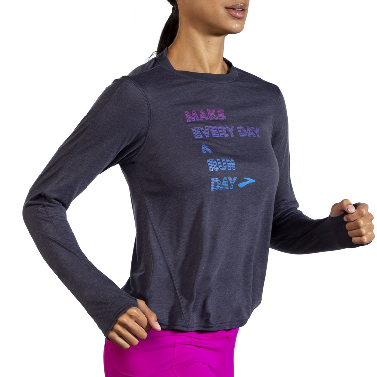 Brooks מרחק גרפי שרוולים ארוכים אברש צי-כל יום