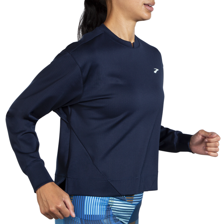 פלחים רצים בתוך חיל הים סווטשירט