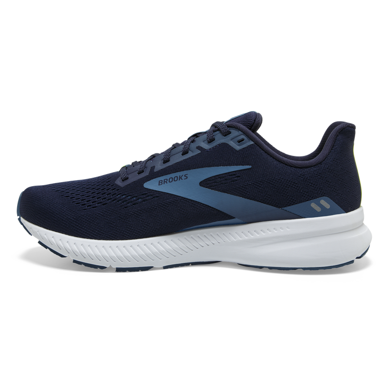 Brooks משיק 8 חיי לילה של Peacoat
