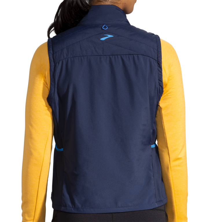 Brooks Shield אפוד היברידי בריח כחול כהה