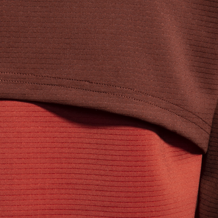 פלחים רצים בתוך סווטשירט לרוץ צימוק-נחושת