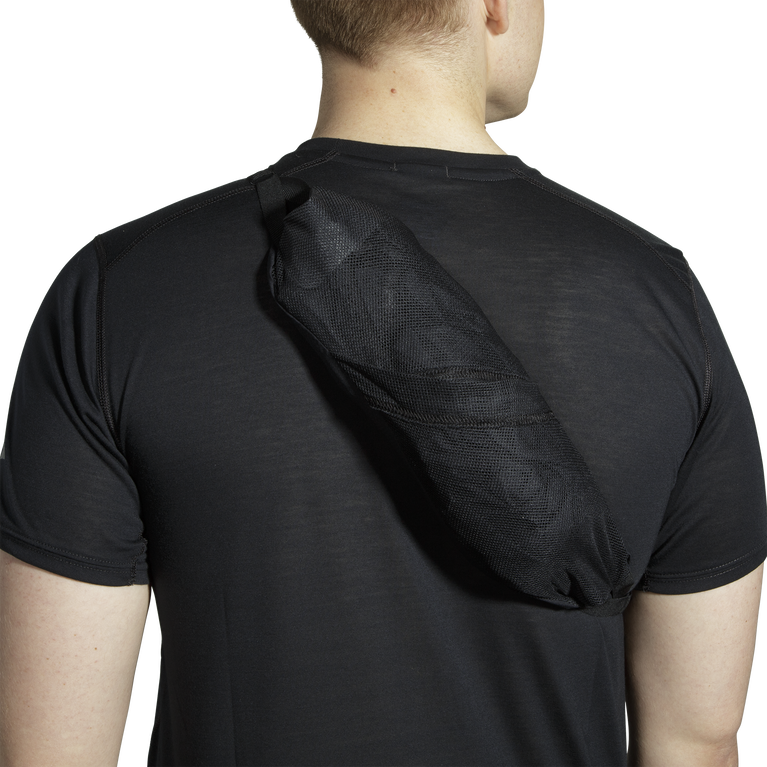 ז'קט חופה Brooks שחור