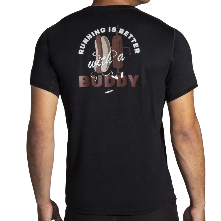 Brooks Distance גרפי שרוול קצר שחור לרוץ עם חברים